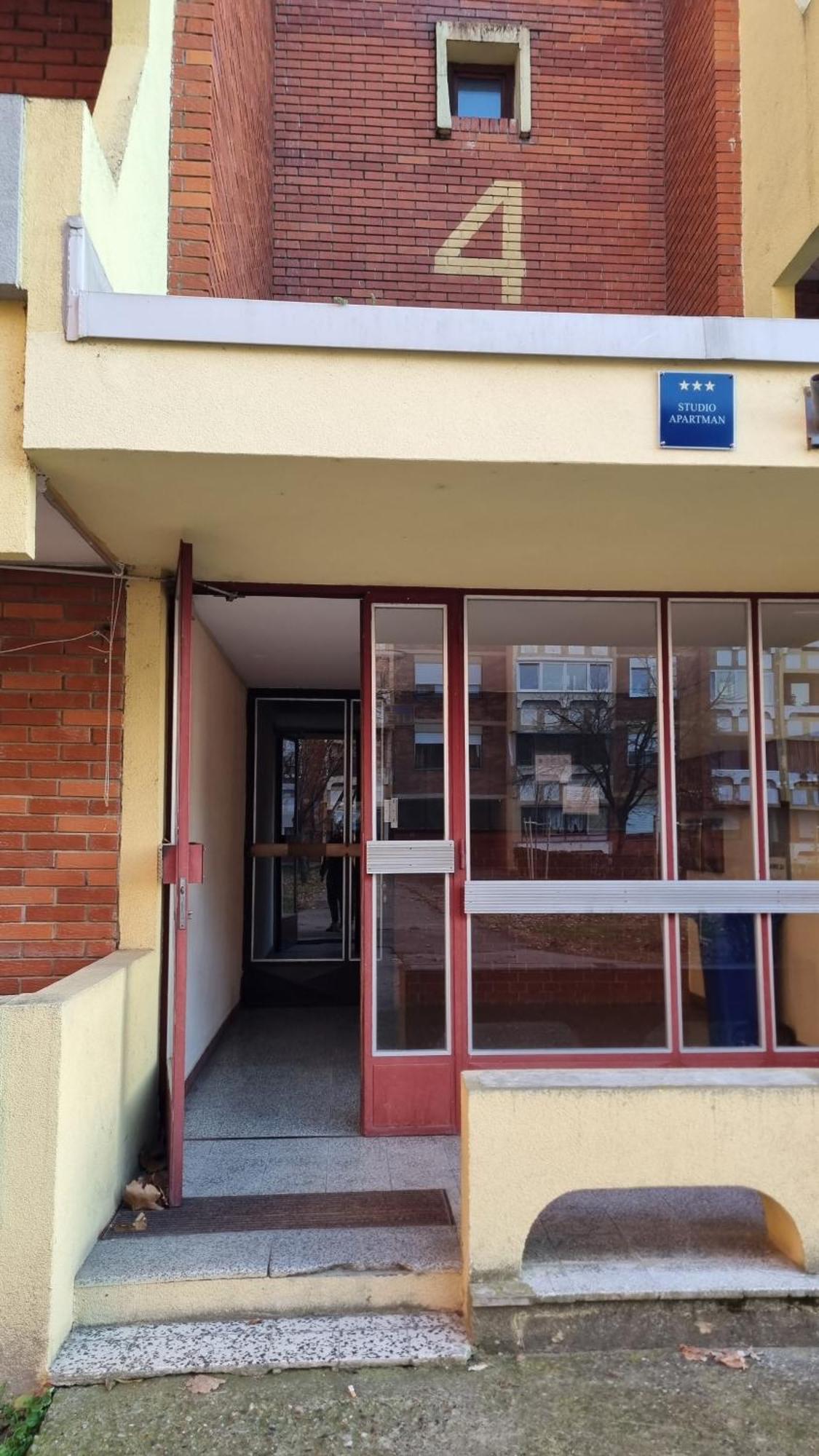 Studio Apartman 404-401 Vukovar Eksteriør bilde