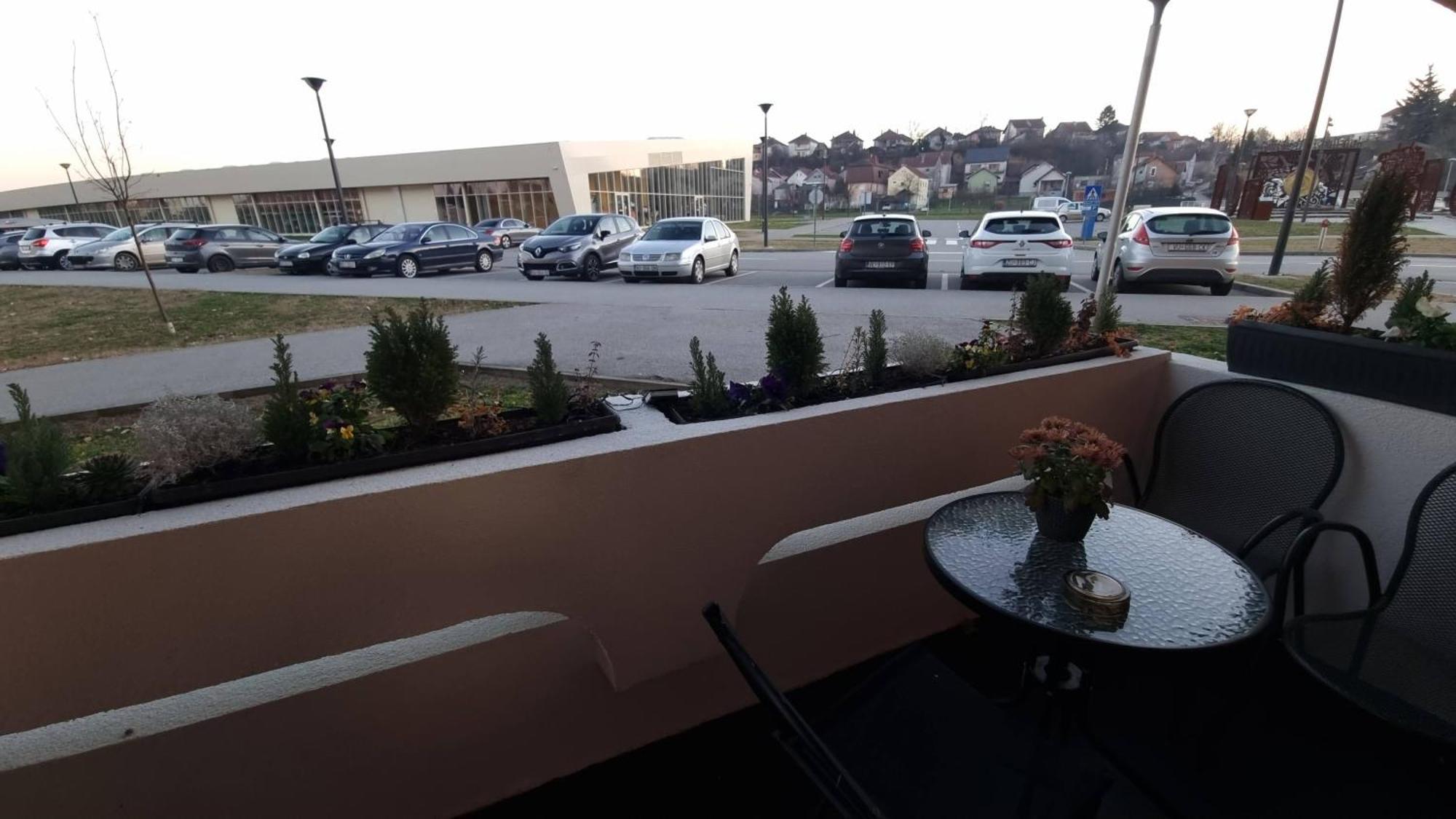 Studio Apartman 404-401 Vukovar Eksteriør bilde